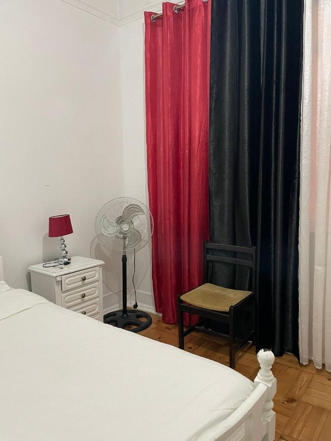Nautic M1 R2 - Classy & Cozy Double Room With Shared Bathroom In Marques Pombal Lisbon Bagian luar foto